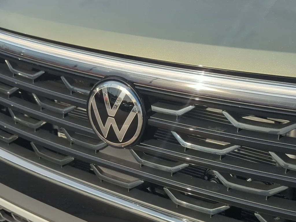 New 2026 Green Volkswagen 2.0T SEL image 29
