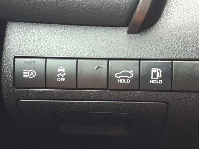 Certified Used 2022 PREDAWN GRAY MICA Toyota  image 17