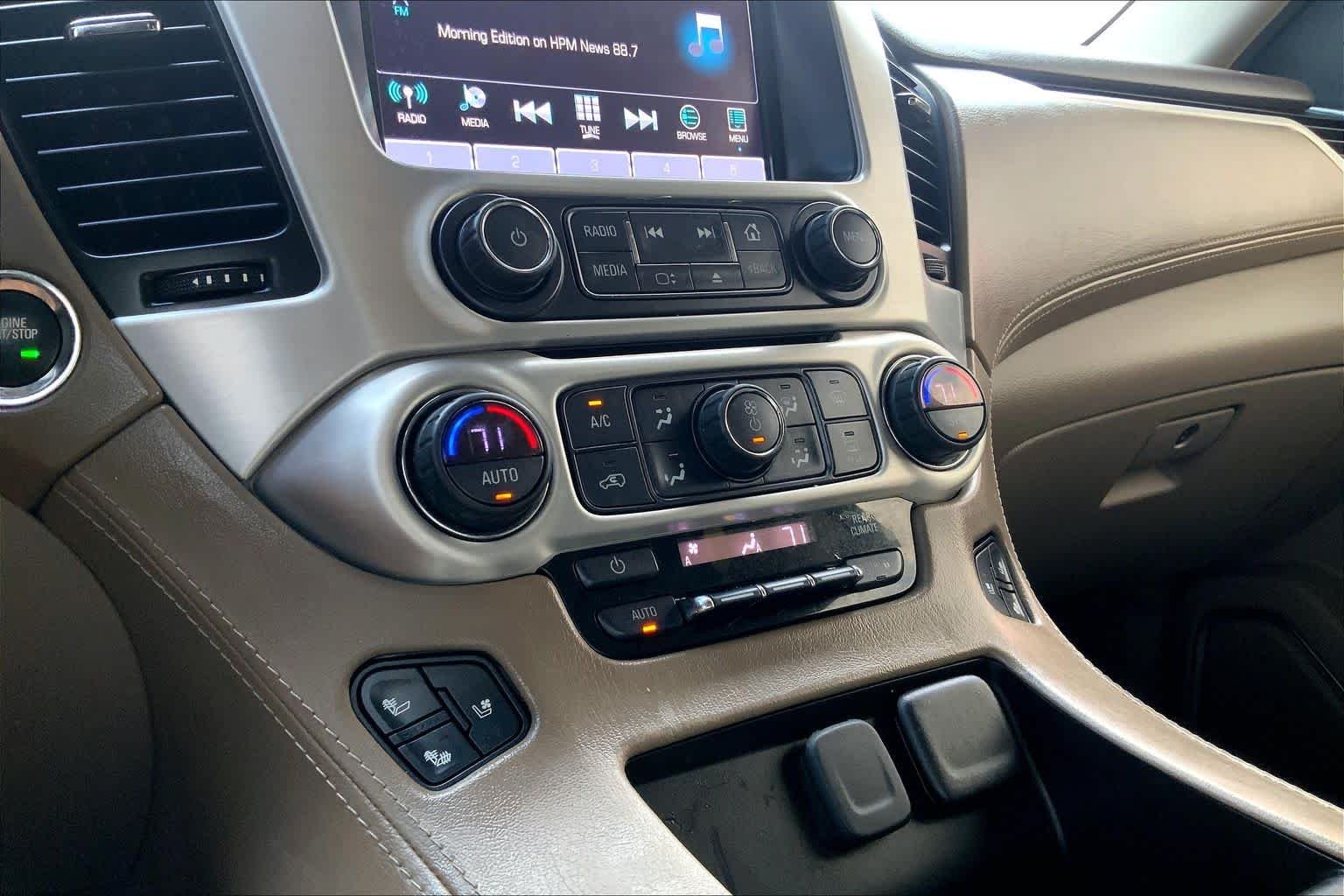 Used 2018 White Frost Tricoat GMC SLT image 34