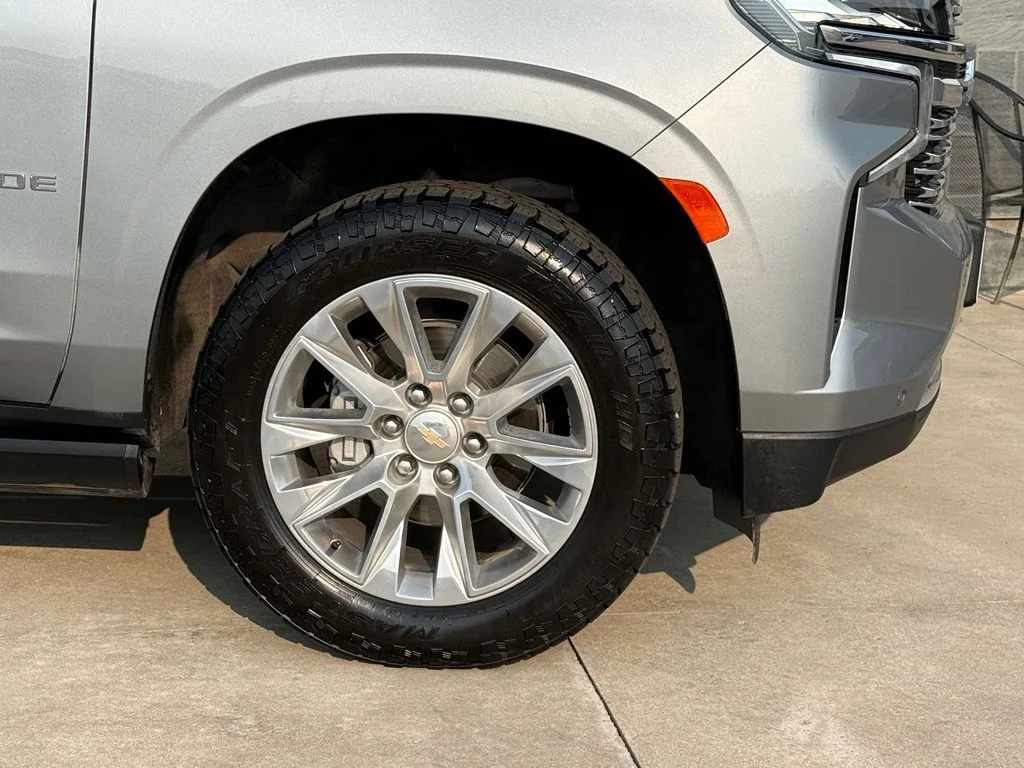 Used 2023 Gray Chevrolet Premier image 33
