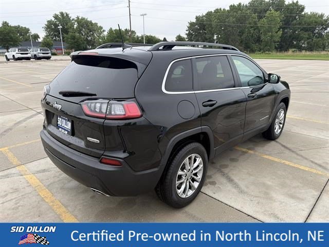 Used 2022 Diamond Black Crystal Pearlcoat Jeep Latitude Lux image 8