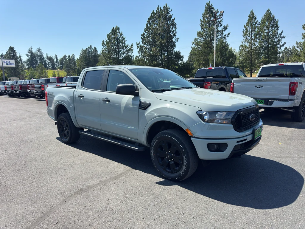 Used 2023 Cactus Green / Gray Ford XLT image 13