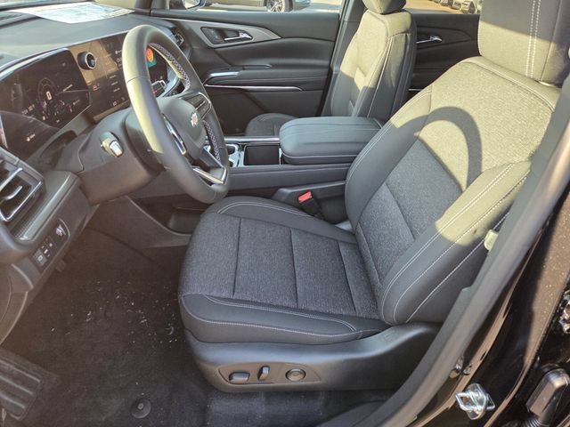 New 2027 Mosaic Black Metallic Chevrolet LT image 6