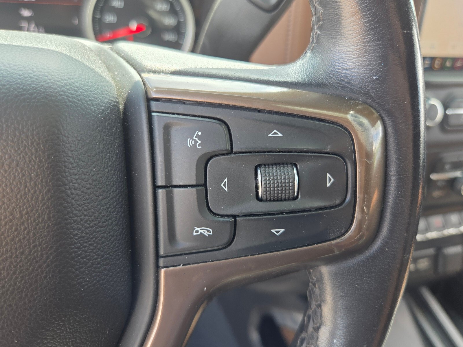 Used 2022 Mosaic Black Metallic Chevrolet High Country image 23