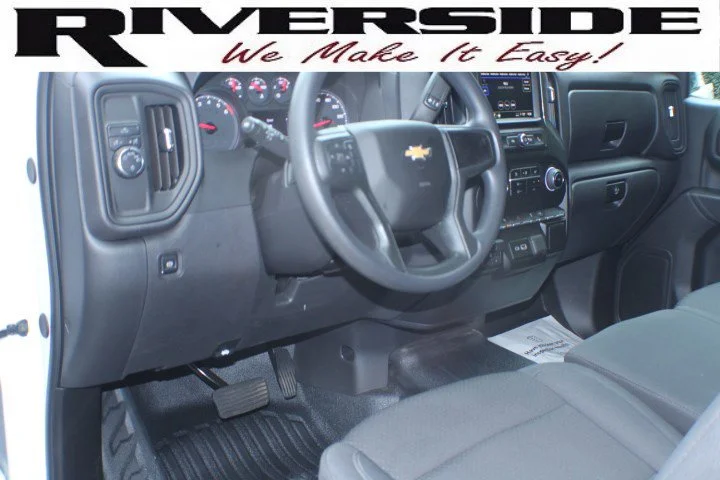 Used 2026 Summit White Chevrolet WT image 7