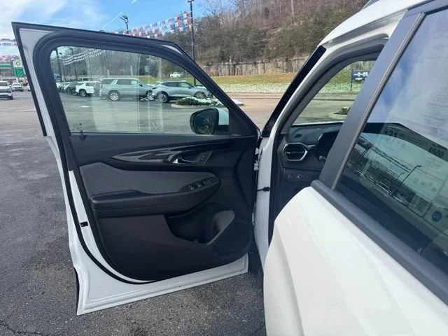 New 2026 Summit White Chevrolet LT image 13