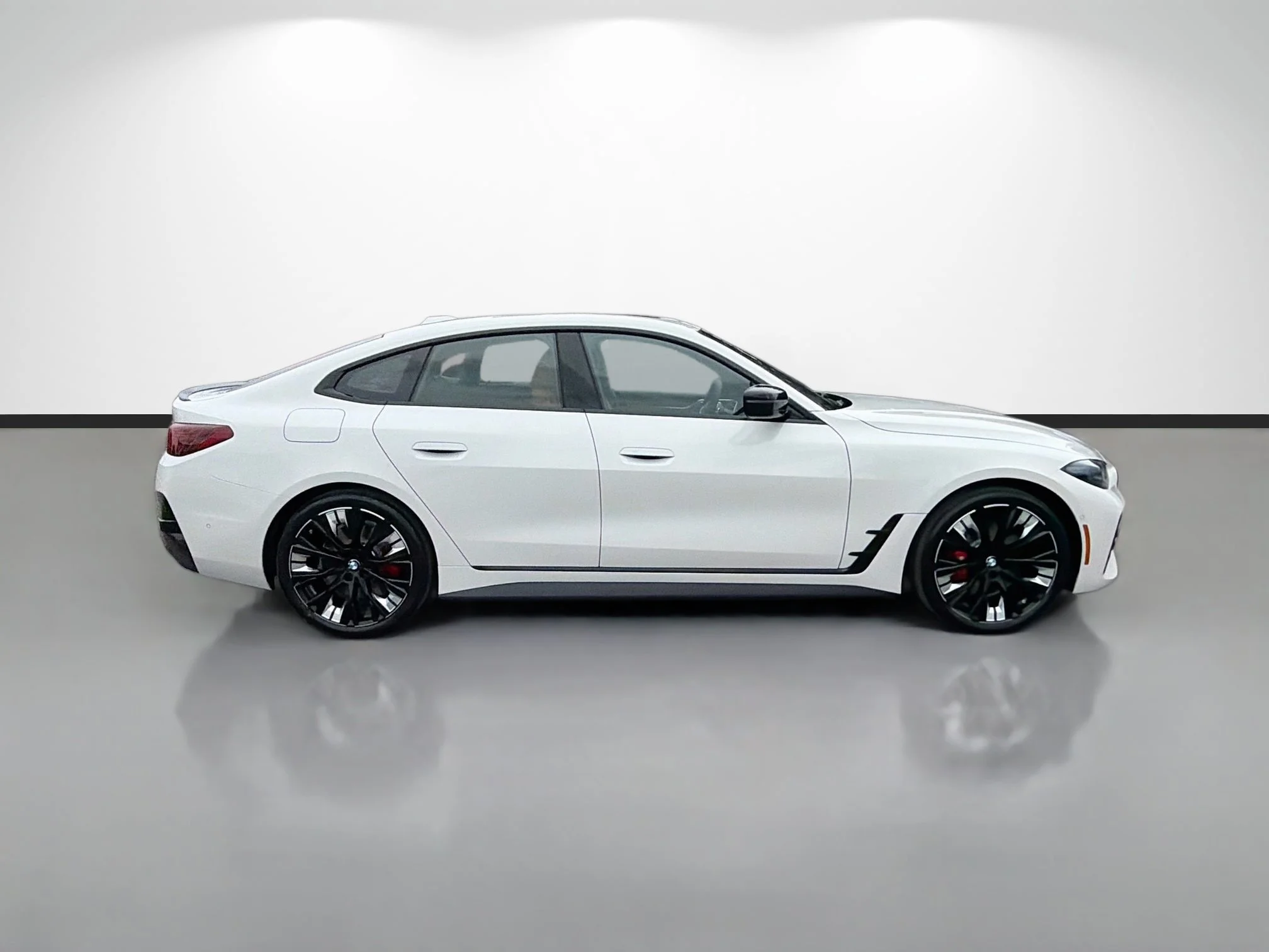 New 2027 Alpine White BMW 430i image 2