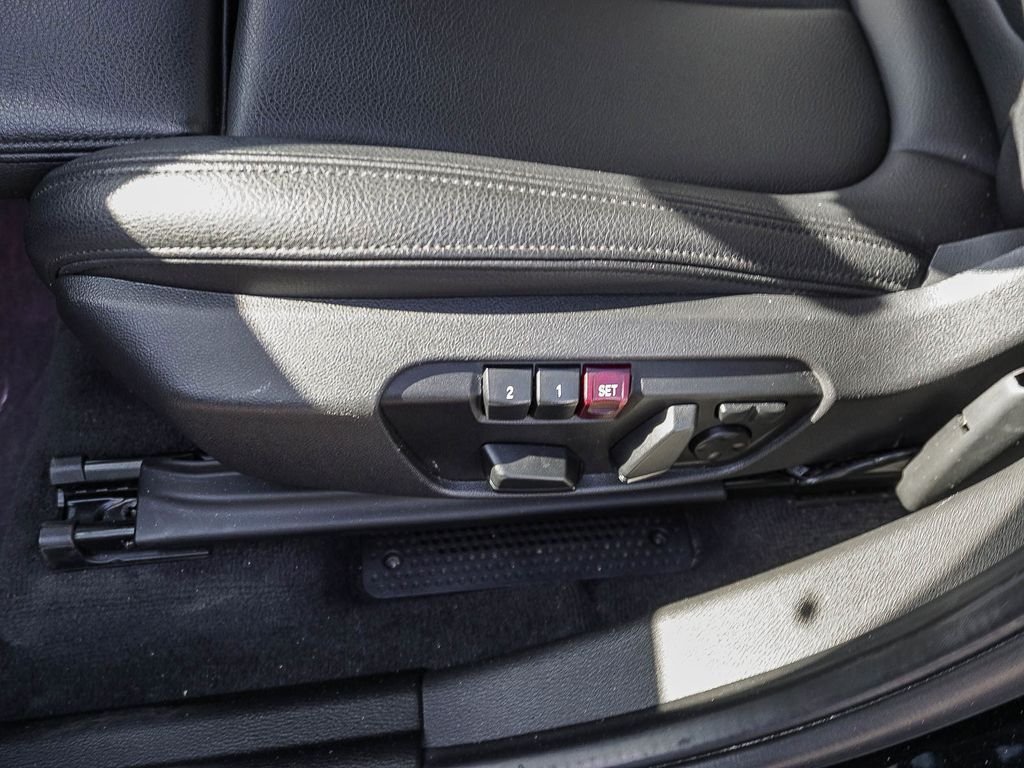 Used 2019 Black BMW xDrive28i image 19