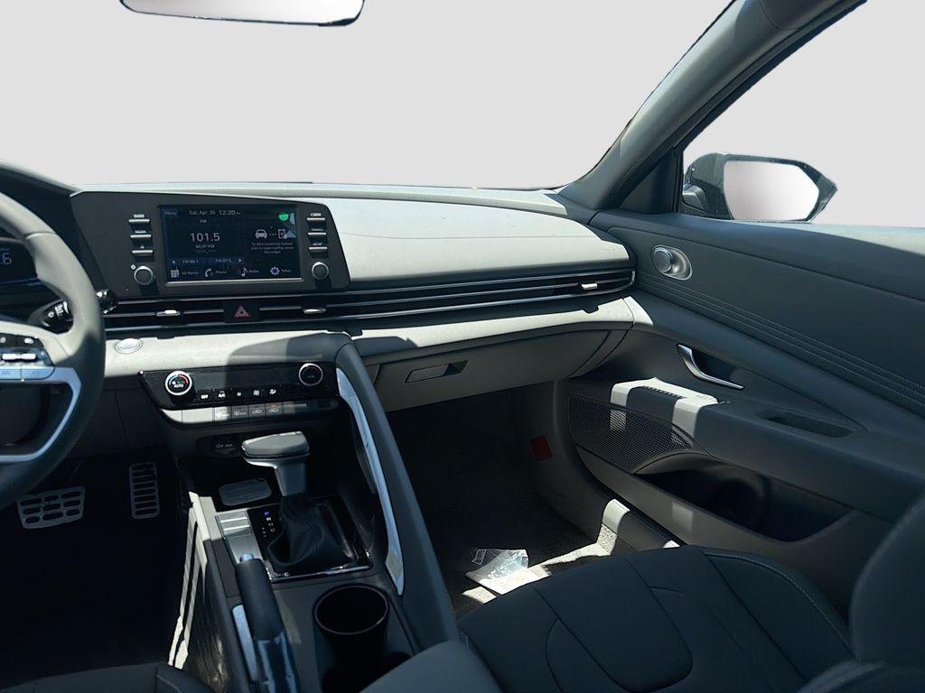 New 2026 Abyss Black Hyundai SEL Sport image 16