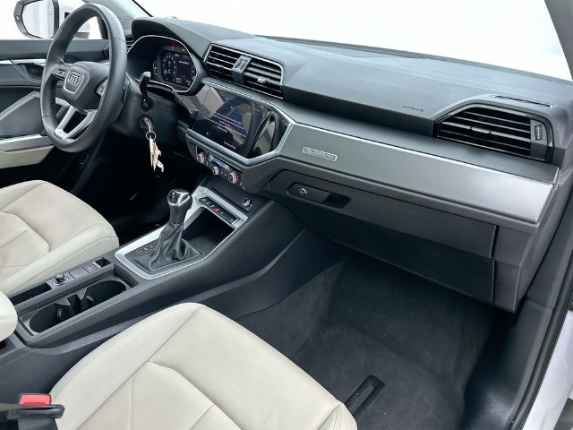 2025 Audi Q3 S Line Premium - Photo 18