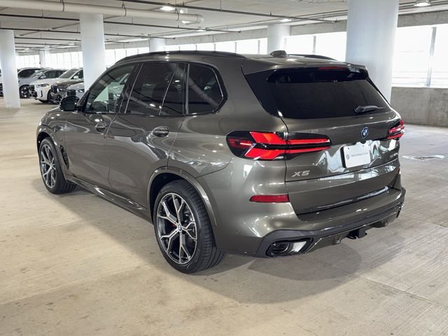 New 2026 Manhattan Green Metallic BMW xDrive50e image 5
