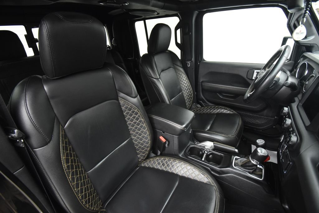 Certified Used 2021 Black Clearcoat Jeep Overland image 15