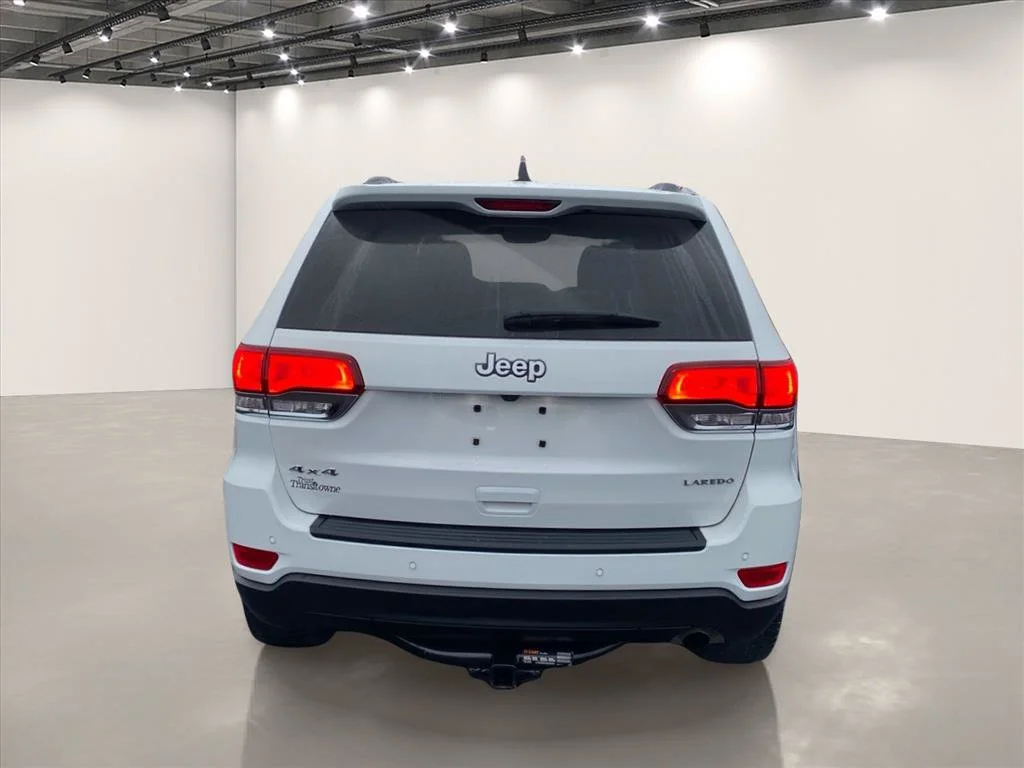 Used 2021 Bright White Clearcoat Jeep Laredo E image 6