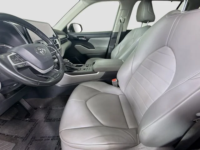 Used 2023 Red Toyota XLE image 20