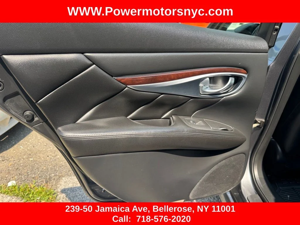 Used 2017 Gray INFINITI 3.7X image 25