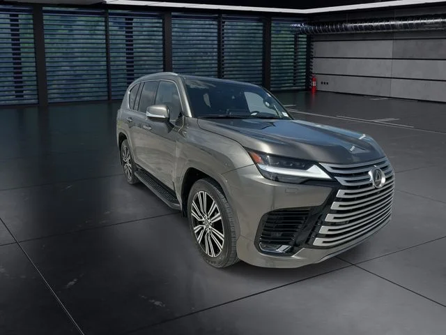 Used 2024 Gray Lexus 600 Luxury image 2