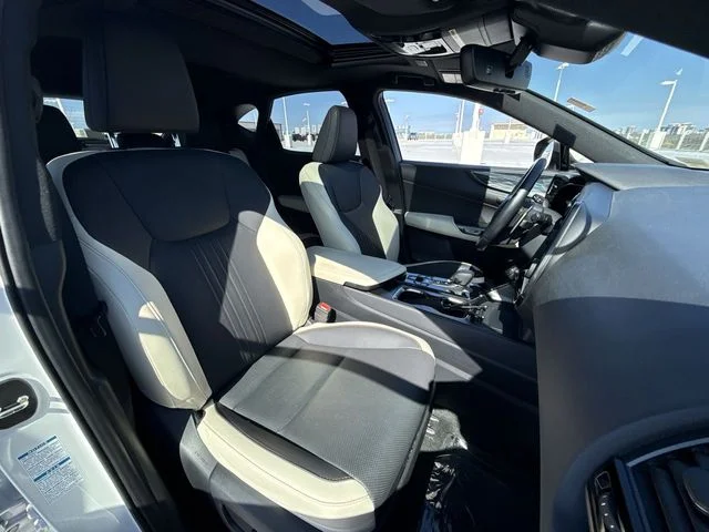 Used 2023 White Lexus 350 Premium image 26