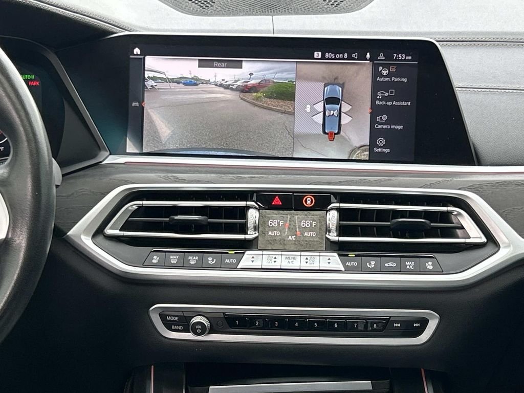 Used 2021 Arctic Gray Metallic BMW xDrive40i image 15