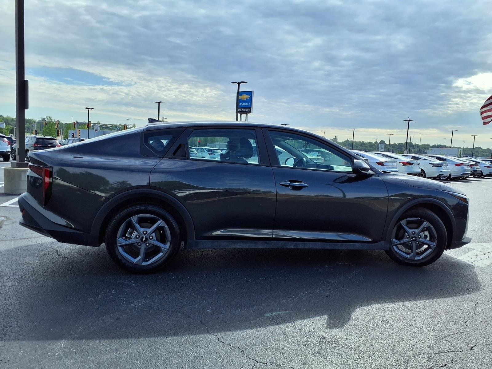 Used 2025 Gray Kia LXS image 28