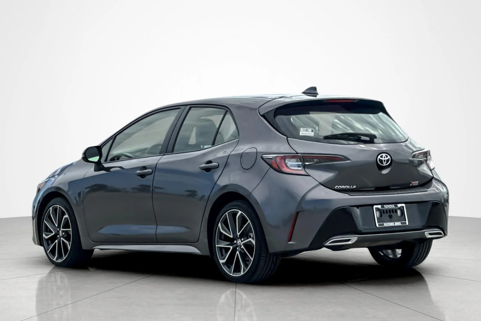 Certified Used 2021 MAGNETIC GRAY Toyota XSE image 3