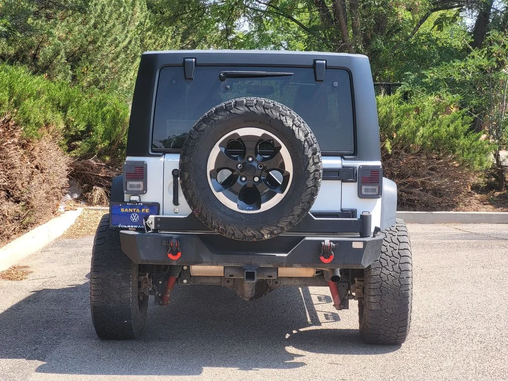 Used 2017 Bright White Clearcoat Jeep Unlimited Rubicon image 6