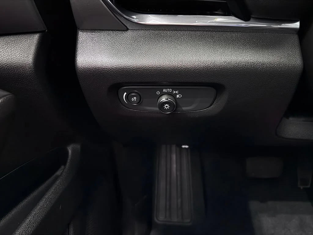 2023 Chevrolet Traverse 1LT - Photo 25