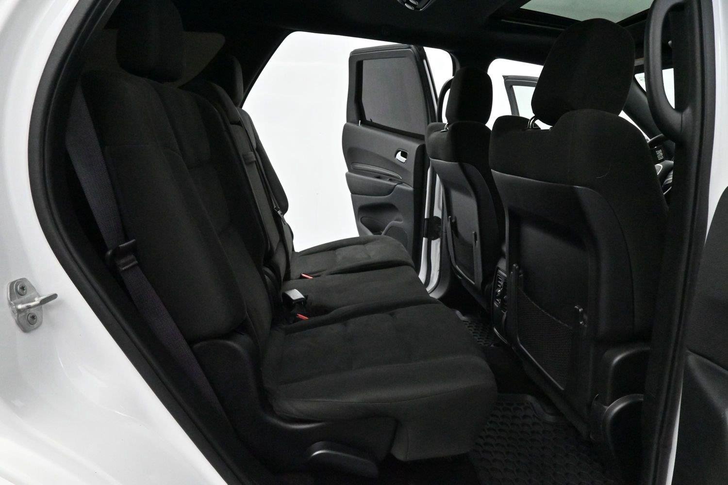 Used 2022 White Knuckle Clearcoat Dodge SXT image 33