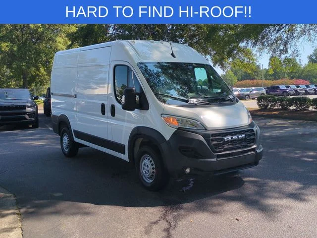 Used 2025 White Ram High Roof image 7