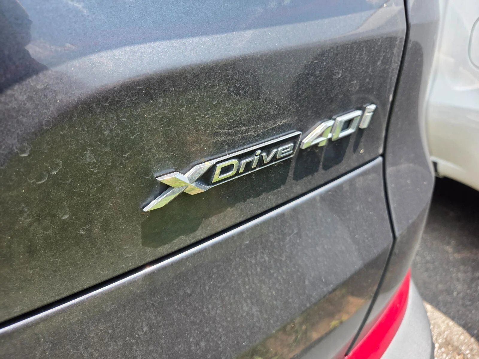 Used 2019 Grey BMW xDrive40i image 8