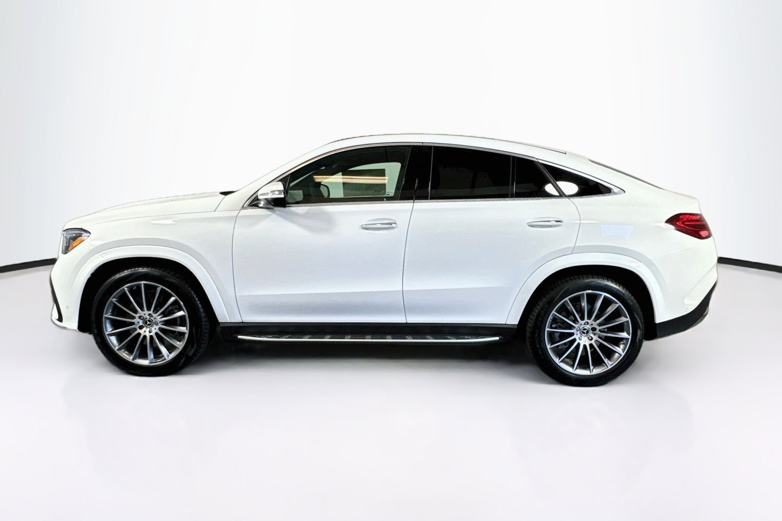 New 2026 Polar White Mercedes-Benz GLE 450 image 8