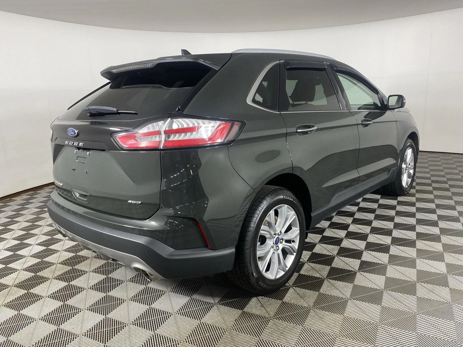 Used 2022 Forged Green Ford Titanium image 9
