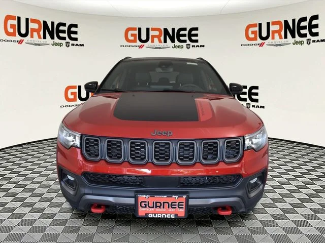 New 2026 Red Hot Pearl-Coat Exterior Paint Jeep Trailhawk image 9