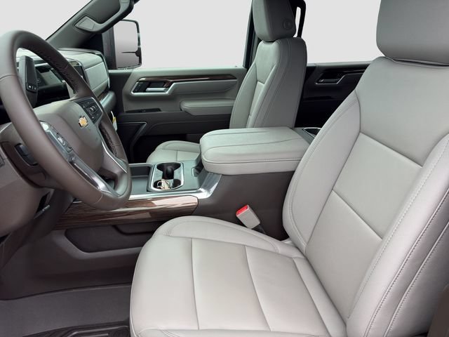 2026 Chevrolet Silverado 3500 HD LT - Photo 7