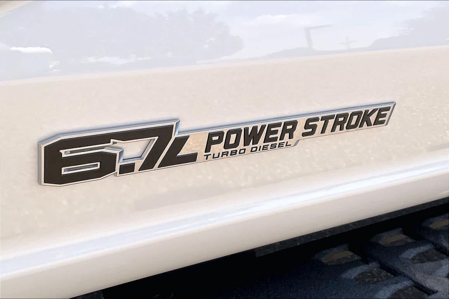 New 2026 Star White Metallic Tri-Coat Ford F-250® Lariat® image 15