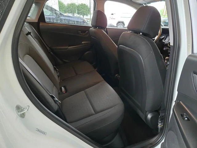 Used 2023 White Hyundai SEL image 24