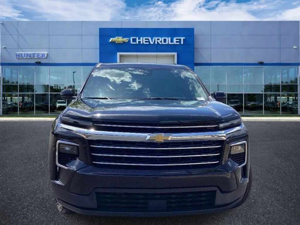 Used 2024 Mosaic Black Metallic Chevrolet FWD LT image 4