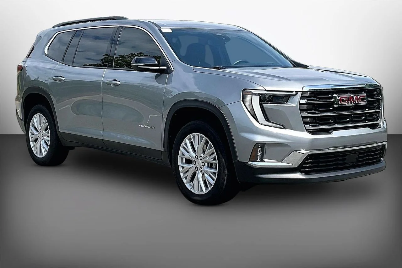 Certified Used 2025 Silver GMC Elevation image 1