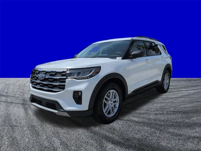 New 2026 Star White Metallic Tri-Coat Ford Active image 8