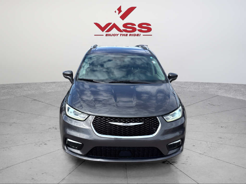 Used 2021 Gray Chrysler Touring L image 8