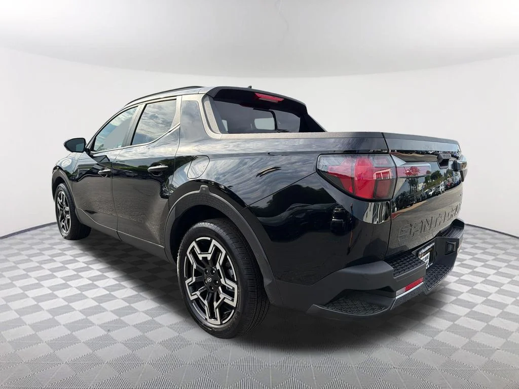 Used 2025 Black Hyundai Limited image 7