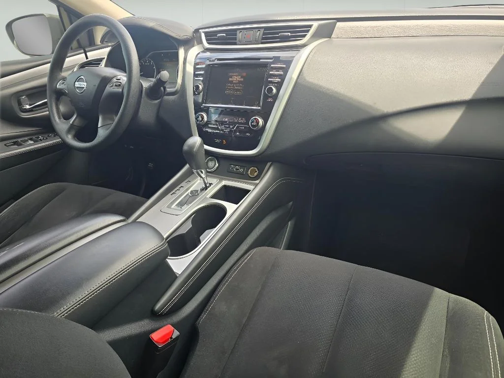 Used 2019 Cayenne Red Pearl Metallic Nissan S image 15