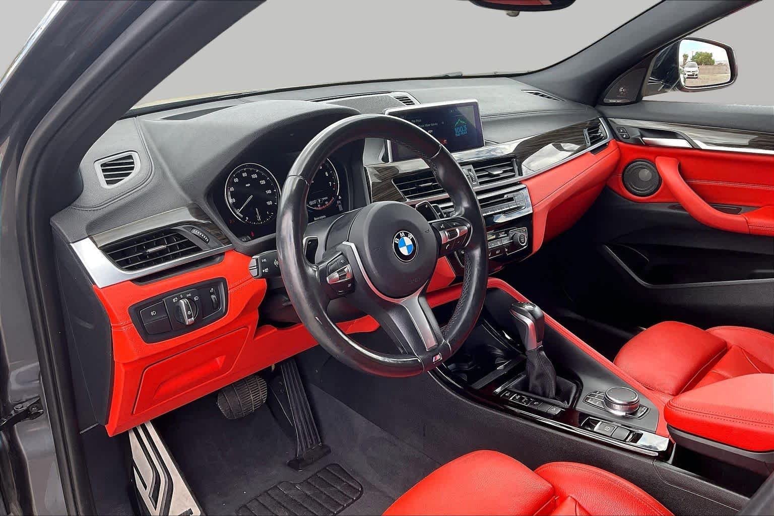 Used 2018 Mineral Gray Metallic BMW xDrive28i image 17