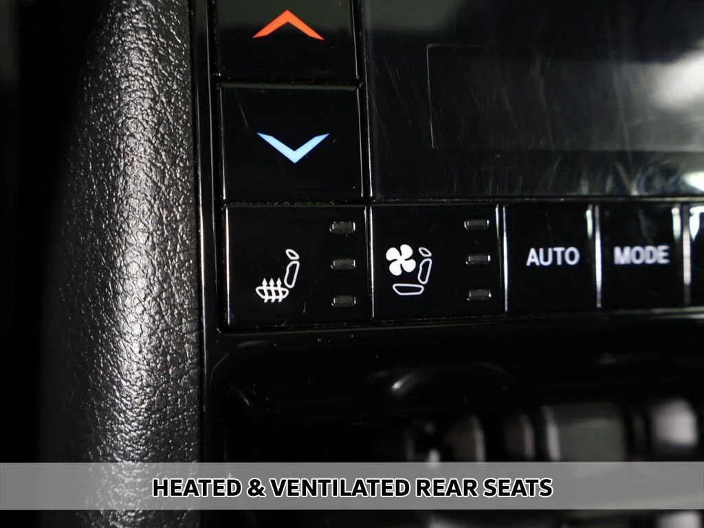 Used 2023 Black Jeep Summit Reserve image 12
