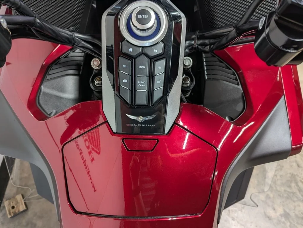 Used 2018 MAROON Honda Powersports Tour Candy Ardent Red image 17
