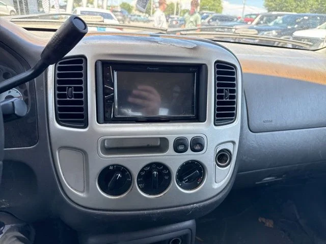Used 2004 Gray Ford XLT image 26