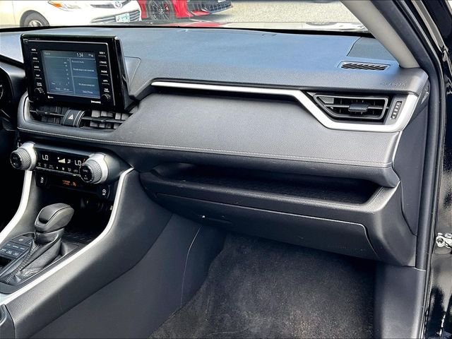 Used 2020 Black Toyota XLE image 17