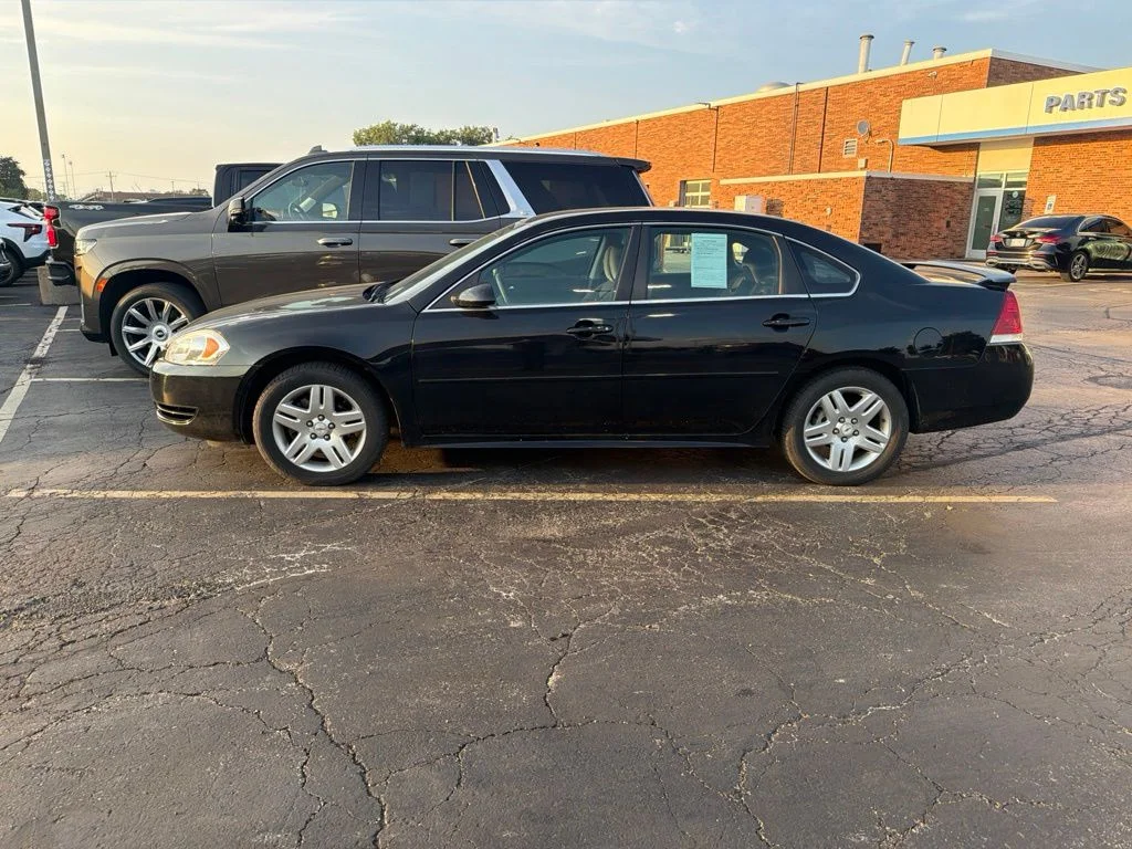 Used 2012 Black Chevrolet LT image 1