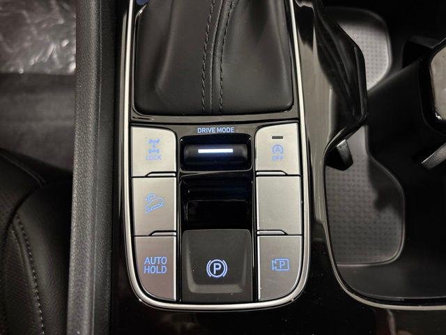 New 2026 Silver Hyundai SEL Premium AWD image 26