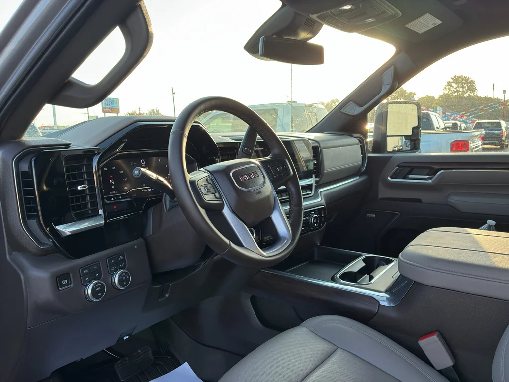Used 2025 Sterling GMC SLT image 11