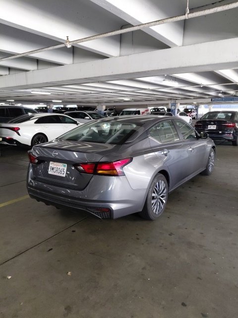Used 2024 Gray Nissan 2.5 SV image 2